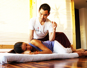 Тайский йога массаж (Нуад Боран)