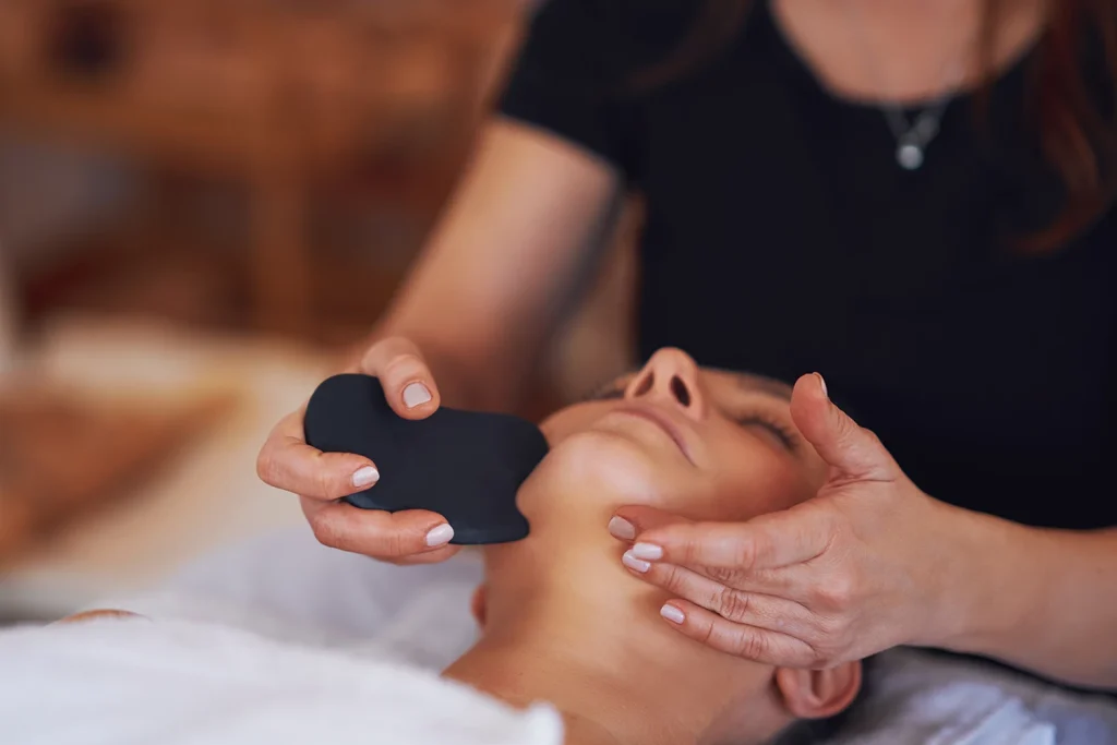 Курсы массажа Гуаша 4 Массаж Гуаша 3 - guasha gua sha massage 3