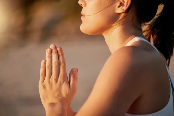 prayer-hands-massazh